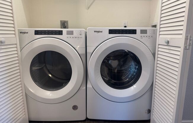 2 beds, 2 baths, 986 sqft, $2,695, Unit 82