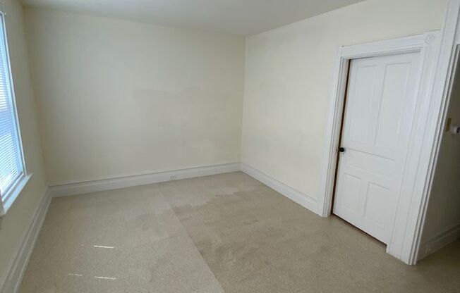 3 beds, 1 bath, $1,145, Unit Apt 2