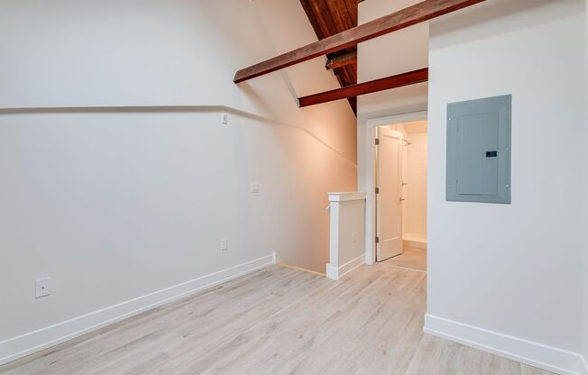 1 bed, 1 bath, 710 sqft, $1,710, Unit B202