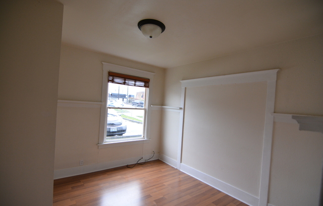 2 beds, 1 bath, 650 sqft, $1,495, Unit 12