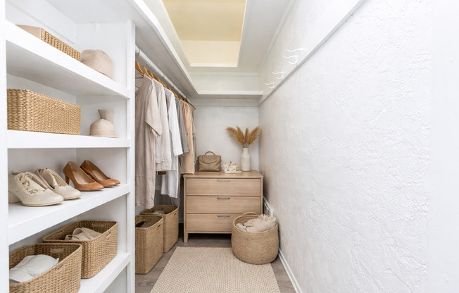 1 bed, 1 bath, 610 sqft, $1,345, Unit 10