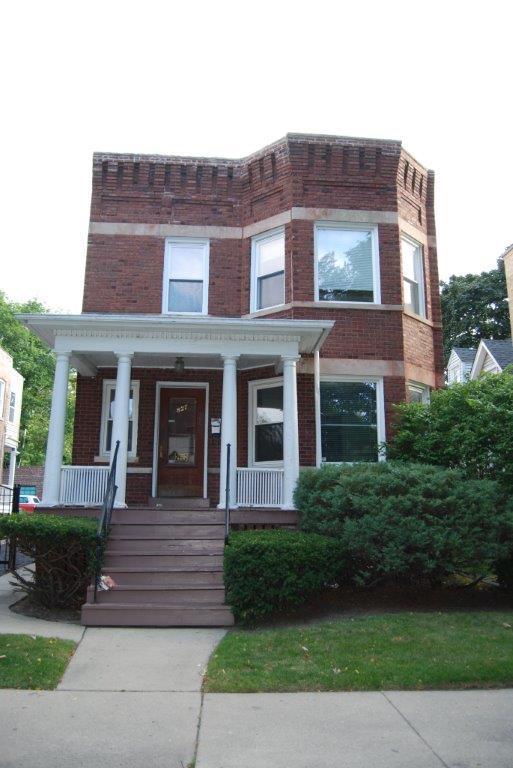 Two Great Apartments – 6 Bed / 2 Bath Near Northwestern University