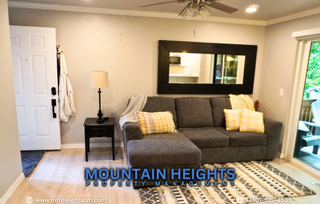 6841 S COUNTRYWOODS CIR