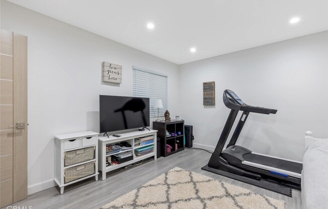 22444 VENIDO RD