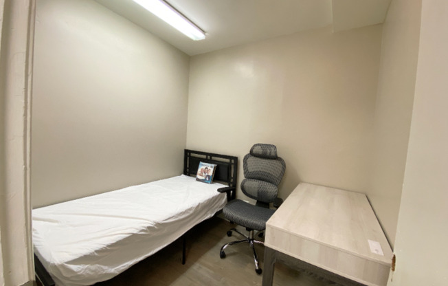 3202 Santa Monica Blvd