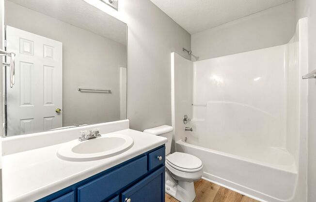 2 beds, 1.5 baths, 1,083 sqft, $1,375, Unit I-8