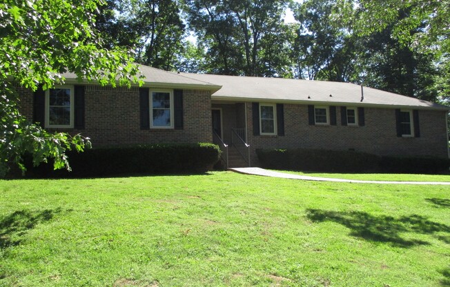 3 Bedroom 2 Bath Home For Rent Across From The Golf Club!