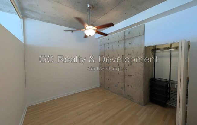 2 beds, 1 bath, 900 sqft, $2,900, Unit 2906
