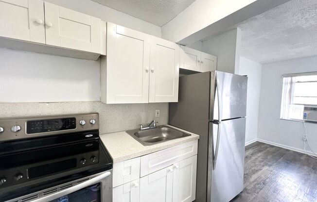 2 beds, 1 bath, 750 sqft, $1,875, Unit 5250-4