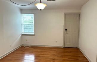 2 beds, 1 bath, $995