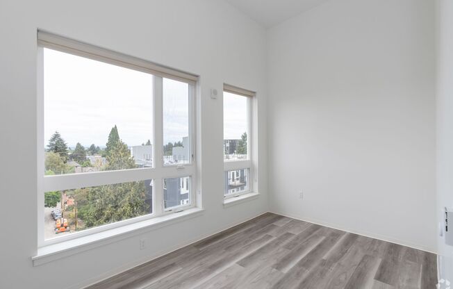 1 bed, 1 bath, 435 sqft, $1,350