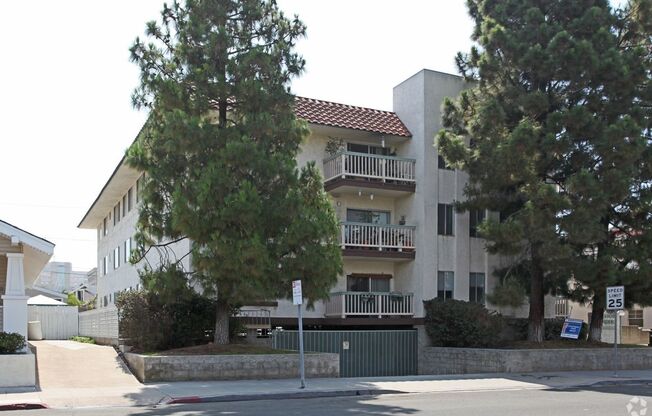 MISSION TOWER APARTMENTS