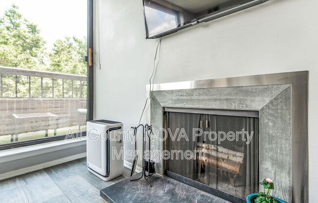 1700 17 ST NW