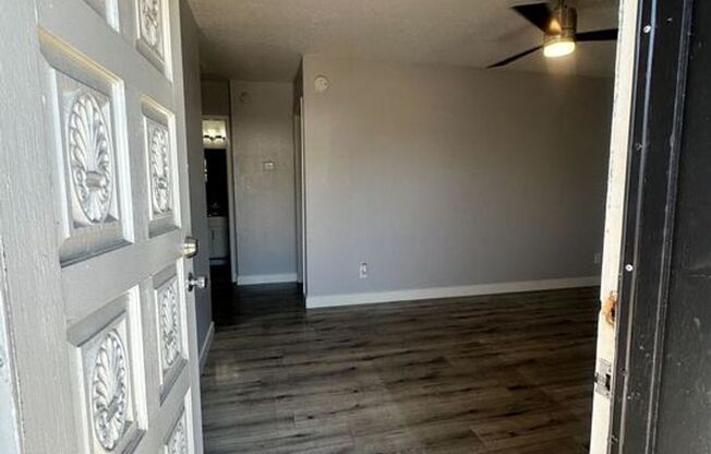 2347 W Coolidge Street