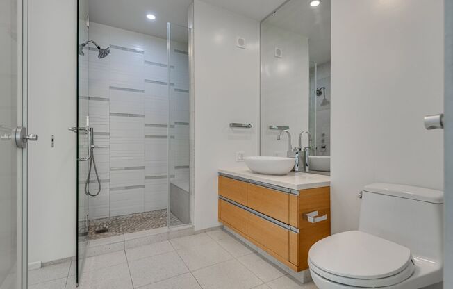 1 bed, 1 bath, $2,650