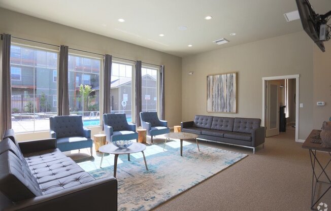 2 beds, 2 baths, $1,625, Unit 319