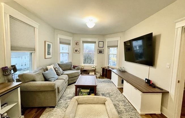 53 MONTVALE