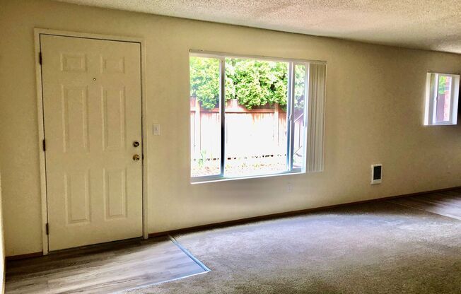 2 beds, 1 bath, 669 sqft, $1,345, Unit 47