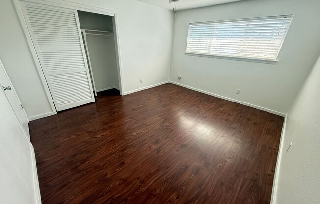 2 beds, 1 bath, 954 sqft, $1,654, Unit RRO-225