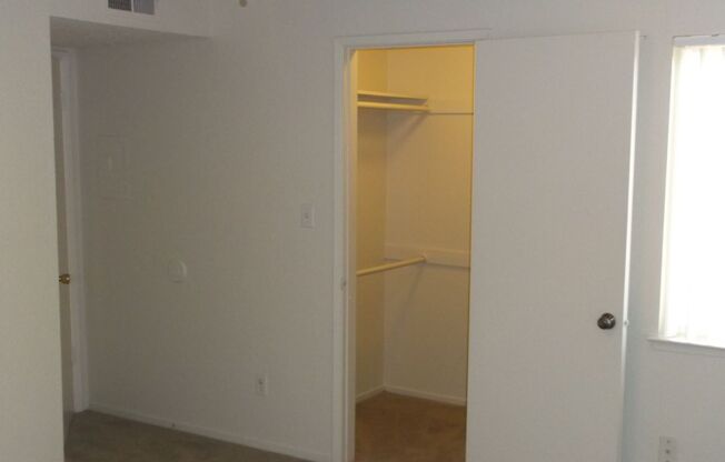 2 beds, 2 baths, 969 sqft, $1,645, Unit 53-227
