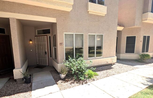 3 Bedroom Townhome at Townes at Southpark Community Near W Ray Rd and N. Kyrene Rd!