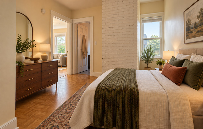 Studio, 1 bath, 400 sqft, $999, Unit 112