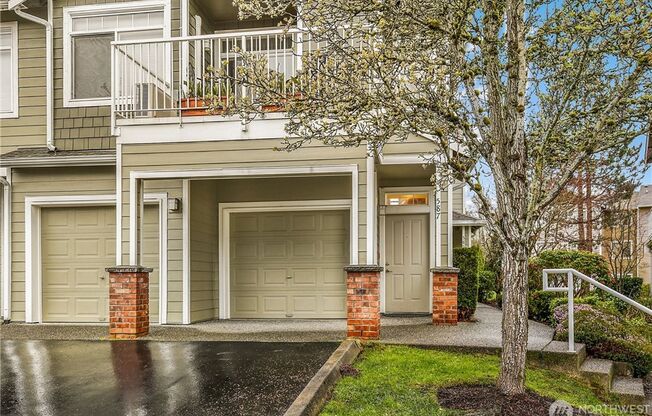 Sammamish 2 Bed 2 Bath