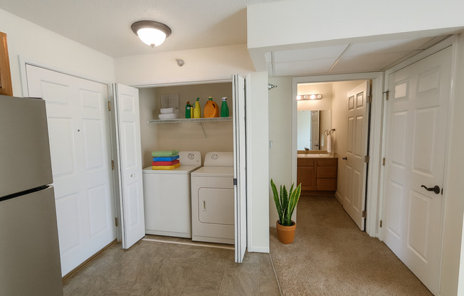 1 bed, 1 bath, $900, Unit A-212