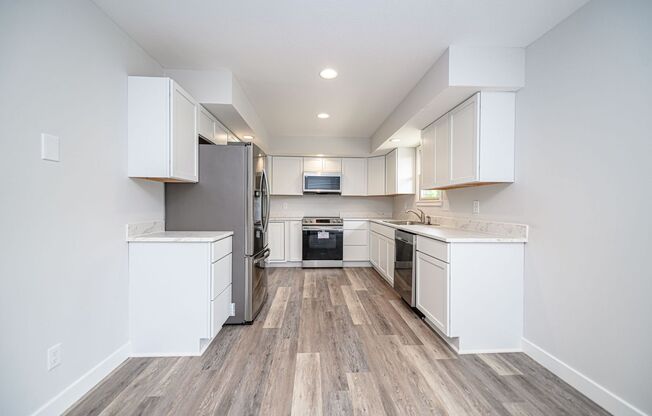 GEORGETOWN Duplex - SW Columbia – 3 Bed, 3 Bath  (Utilities set up and included for $1900/mth total)