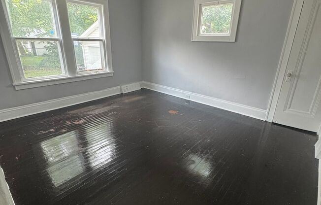 Shaker Heights 3 Bedroom Down
