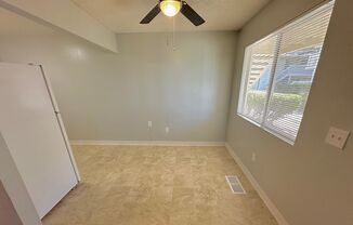 1 bed, 1 bath, $1,695, Unit H4