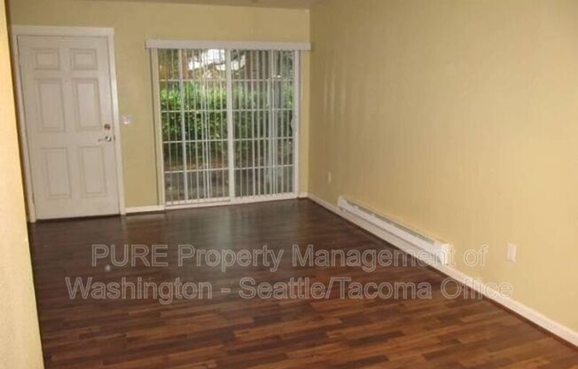 2605 S 272 ST