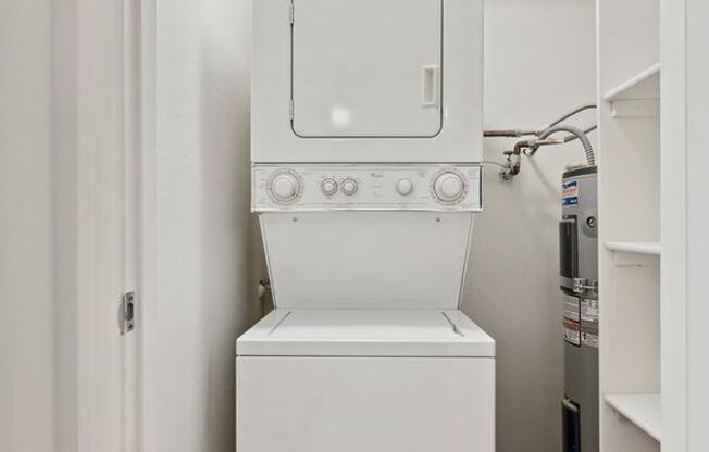 1 bed, 1 bath, 648 sqft, $1,675, Unit 1-303