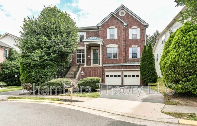 3105 WHITE DAISY PL