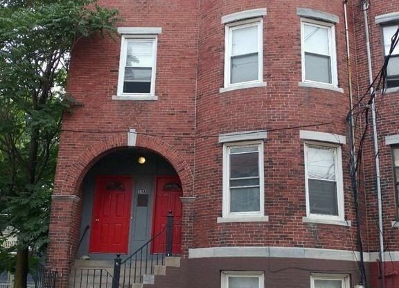 15 ALT LINDEN ST