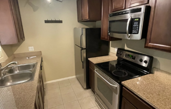 COMING SOON! Adorable 2 Bedroom & 2 Bathroom Apartment in Scottsdale