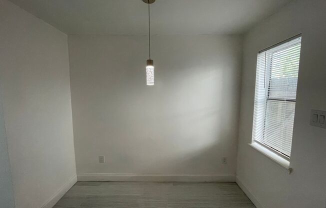 2 beds, 1.5 baths, 900 sqft, $950, Unit Unit D