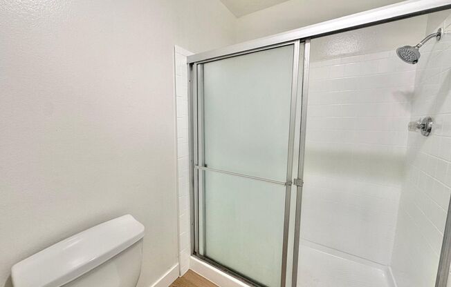 2 beds, 2 baths, 930 sqft, $2,500, Unit 22