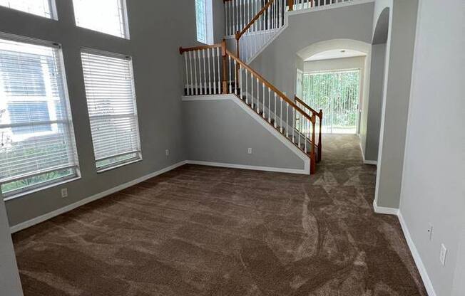 12024 DEACONS CROFT LN