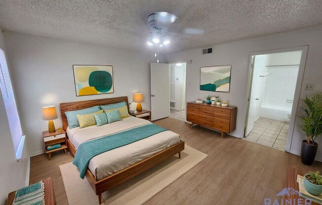 2 beds, 2 baths, 960 sqft, $1,504, Unit LAW15-109