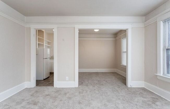 Studio, 1 bath, 400 sqft, $825, Unit 107