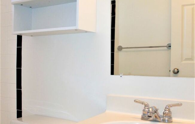 1 bed, 1 bath, 440 sqft, $2,100, Unit 105