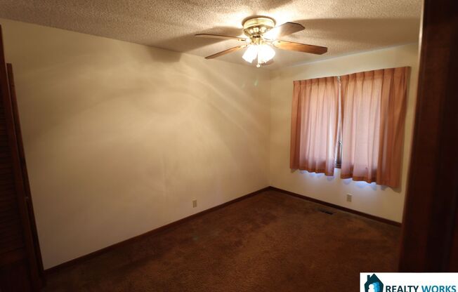 3 beds, 1 bath, $1,600