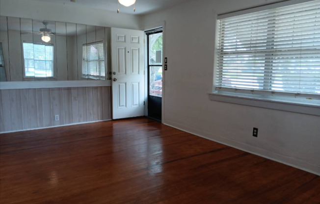 141 WHITE ST