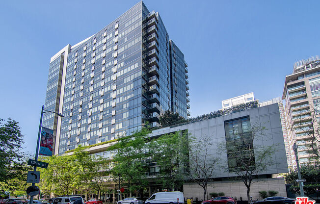 2 beds, 2.5 baths, 2,320 sqft, $6,700, Unit 1511