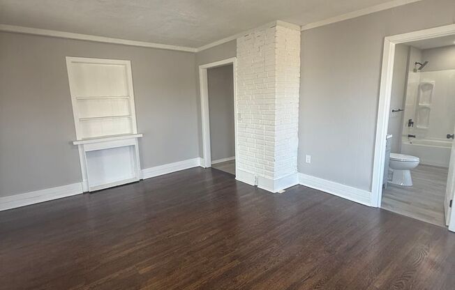200 Main St. - Red Pod