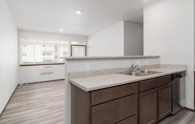 2 beds, 2 baths, 1,114 sqft, $1,625, Unit G-307