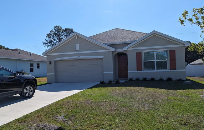 SPACIOUS 4 BEDROOM, 2 BATH HOME, CONVENIENTLY LOCATED