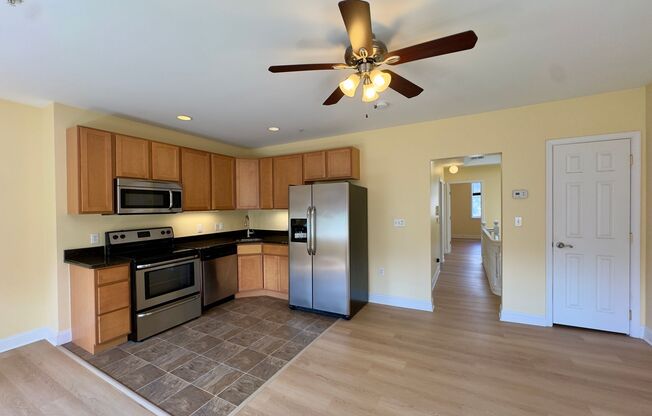 Charming 3BD/1BA Apartment Unit with Assigned Parking in Old Goucher, Baltimore, MD!