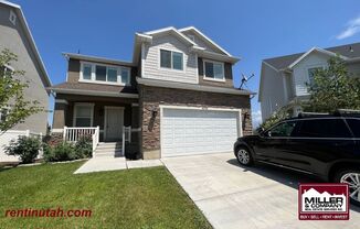 3 beds, 2.5 baths, $2,495